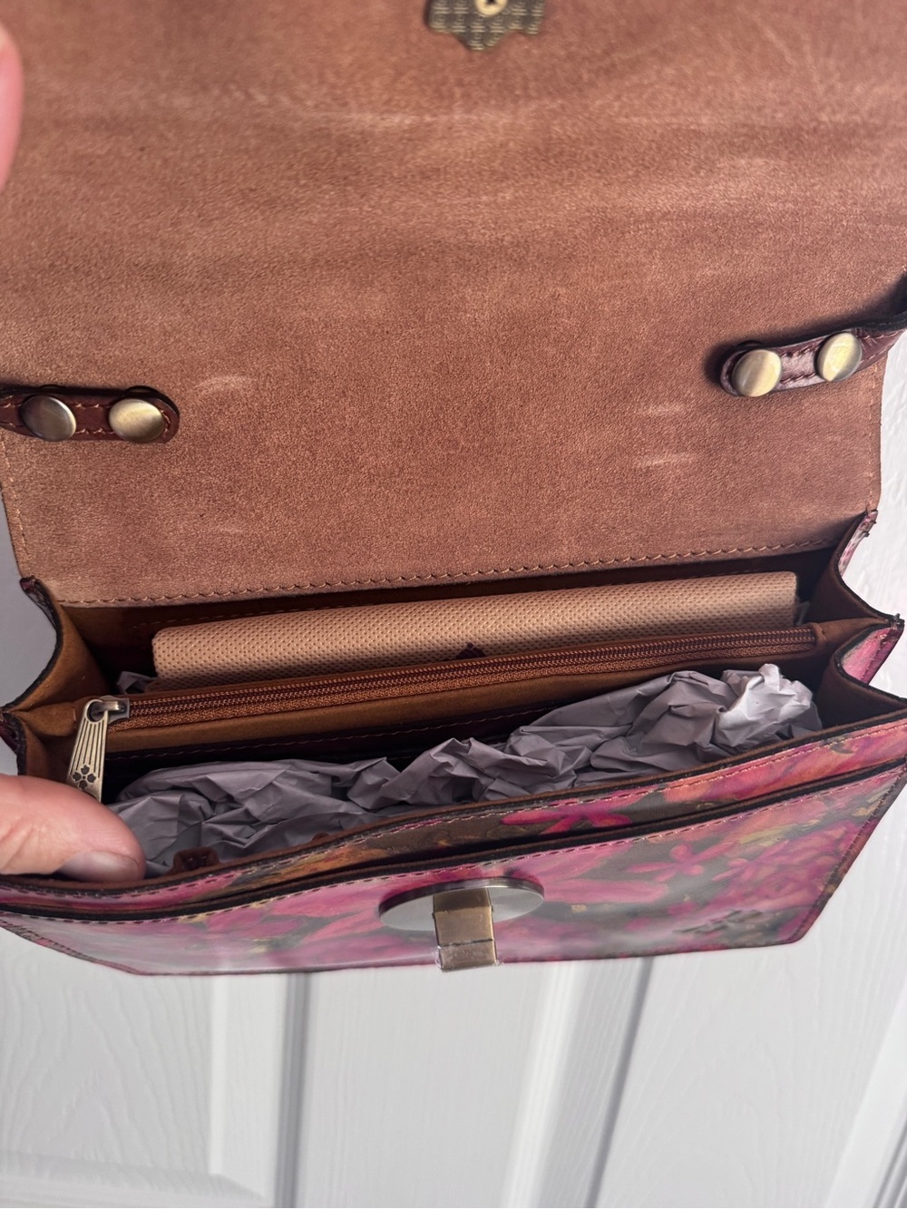 🆕 Patricia Nash Leather Crossbody Floral Oil Painting Consilina Purse - Picture 13 of 14
